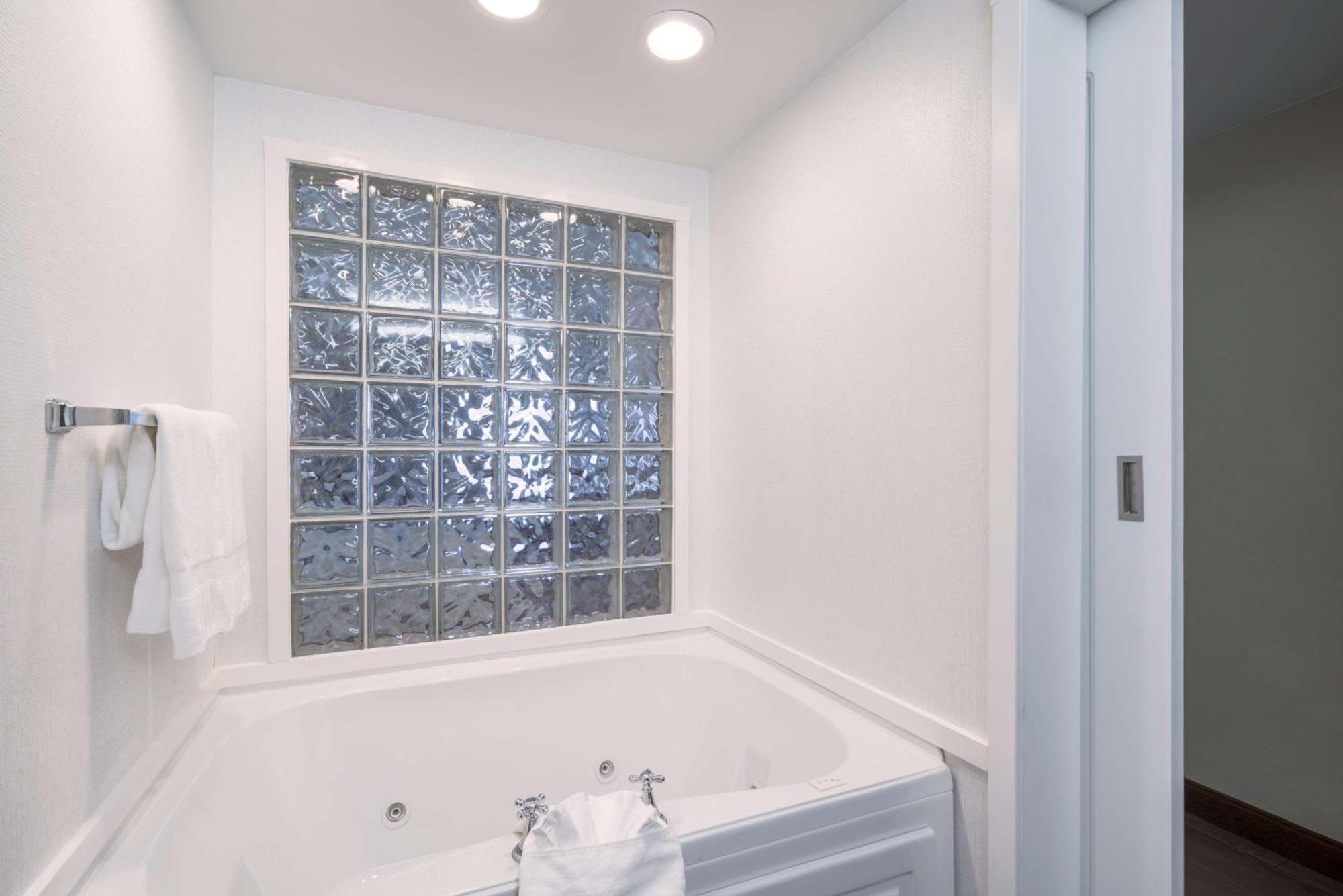 Hampton Inn Frostburg Экстерьер фото